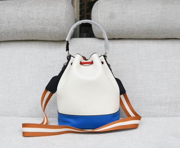 women luxurys designers bags 2021 crossbody bag handbag designer handbags zhouzhoubao123 purse wallet strap shoulder slant drawstring portab
women luxurys designers bags 2021 crossbody bag handbag designer handbags zhouzhoubao123 purse wallet strap shoulder slant drawstring portab