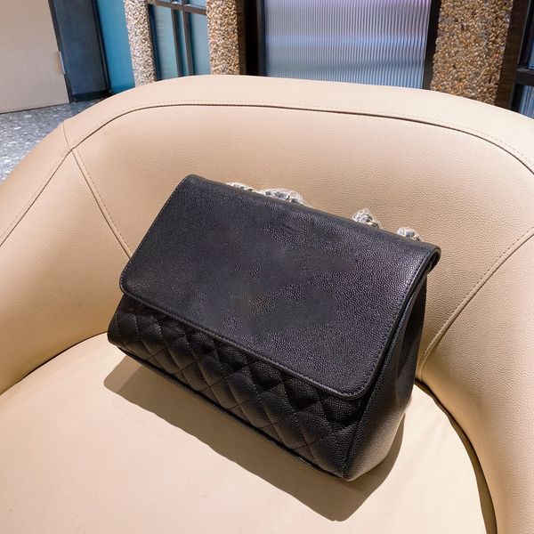 2021 fashionable and beautiful ladies famous shoulder bag leather chain messenger bag fashionable 30 21cm1, Black
2021 fashionable and beautiful ladies famous shoulder bag leather chain messenger bag fashionable 30 21cm1, Black