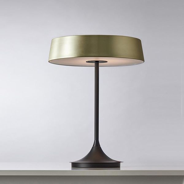 postmodern minimalist metal creative table lamp nordic simple personality creative living room bedroom bedside lamp decorative
postmodern minimalist metal creative table lamp nordic simple personality creative living room bedroom bedside lamp decorative