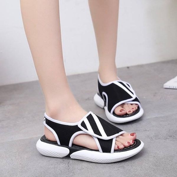 2021 summer new sandals flat roman shoes anti-slip soft bottom casual movement shoe, Black
2021 summer new sandals flat roman shoes anti-slip soft bottom casual movement shoe, Black