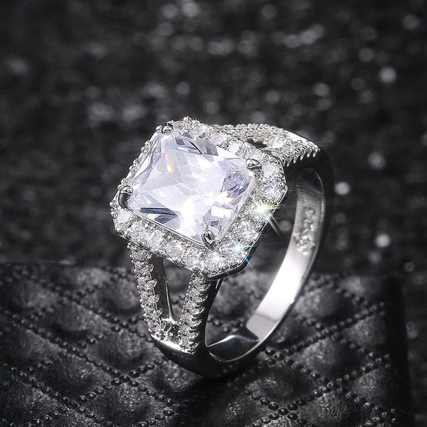 wedding rings european and american temperament ladies fashion classic square zircon ring valentine's day couple accessories, Slivery;golden
wedding rings european and american temperament ladies fashion classic square zircon ring valentine's day couple accessories, Slivery;golden