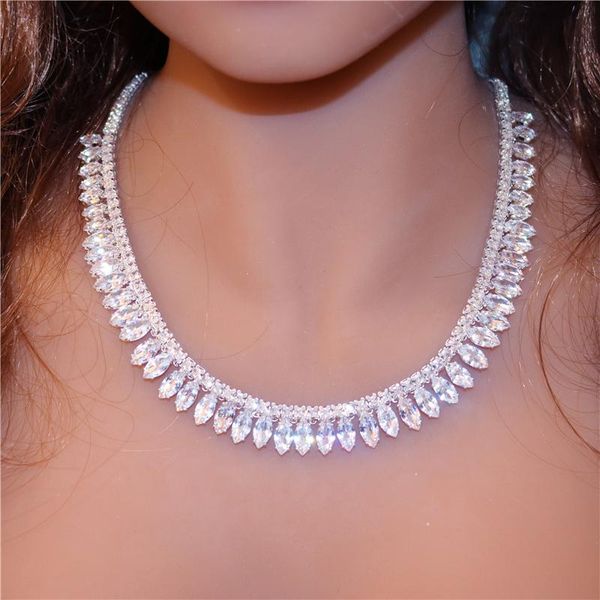 earrings & necklace luxury exquisite crystal flower zircon jewelry fashion women's elegant charm set wholesale and retail, Silver
earrings & necklace luxury exquisite crystal flower zircon jewelry fashion women's elegant charm set wholesale and retail, Silver