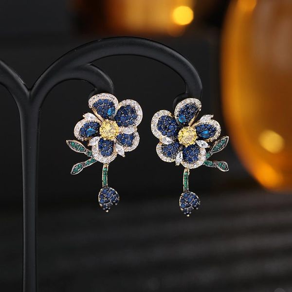 stud colorful bling zircon stone flower earrings for women, Golden;silver
stud colorful bling zircon stone flower earrings for women, Golden;silver