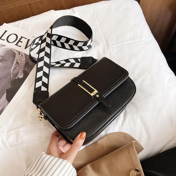 evening bags ladies shoulder bag pure color pu messenger simple casual mobile phone wide strap female
evening bags ladies shoulder bag pure color pu messenger simple casual mobile phone wide strap female