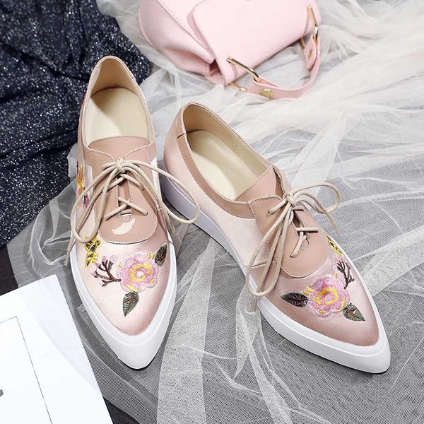 Womens real leather silk patchwork lace-up platform flats casual shoes Embroidery flowers female comfortable thick sole shoesDress Shoes, Beige
Womens real leather silk patchwork lace-up platform flats casual shoes Embroidery flowers female comfortable thick sole shoesDress Shoes, Beige
