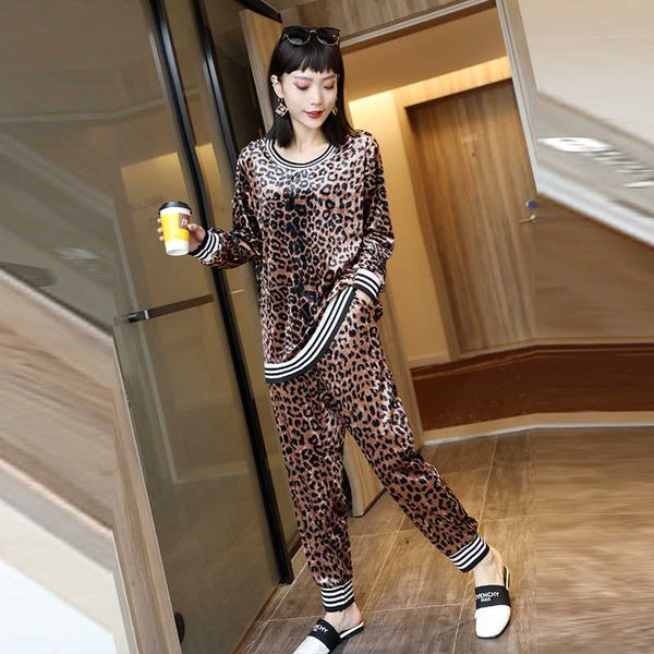 plus size 6xl pajamas women's set 2021 spring printing long sleeve & pants 2 piece suit nightwear lady elegant home service, Black;red
plus size 6xl pajamas women's set 2021 spring printing long sleeve & pants 2 piece suit nightwear lady elegant home service, Black;red