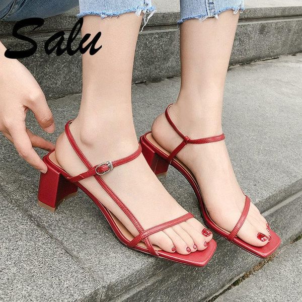 dress shoes salu 2021 summer brand design open toe women sandals buckle square high heels party wedding woman, Black
dress shoes salu 2021 summer brand design open toe women sandals buckle square high heels party wedding woman, Black