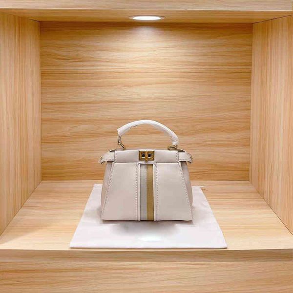 wholesale bag shoulder head one portable leather messenger women's peekaboo kitten fashion mini hand bag yw ywluxurys designers bag
wholesale bag shoulder head one portable leather messenger women's peekaboo kitten fashion mini hand bag yw ywluxurys designers bag
