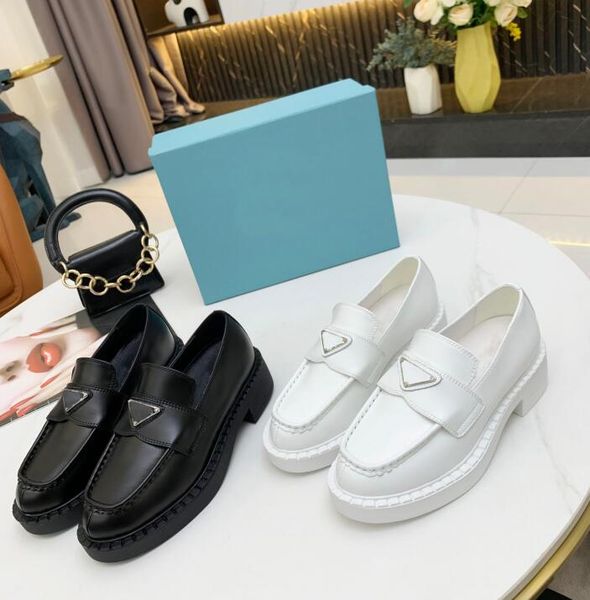 2021 luxury designer women casual shoes retro shiny leather loafers zigzag embossed rubber welt 5 cm integrated sole upper strap with box si, Black
2021 luxury designer women casual shoes retro shiny leather loafers zigzag embossed rubber welt 5 cm integrated sole upper strap with box si, Black