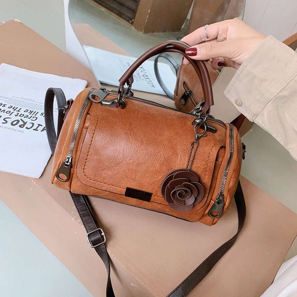 hbp autumn winter new 2021 small boston pillow women's korean fashion portable messenger bag
hbp autumn winter new 2021 small boston pillow women's korean fashion portable messenger bag