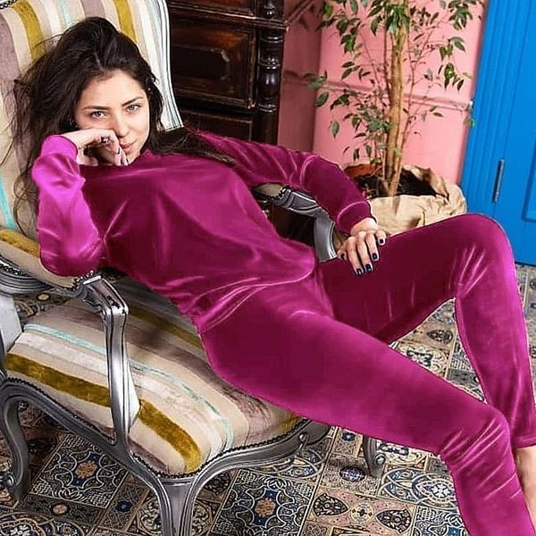 solid long sleeve velvet pajamas and pants winter pyjamas women sleepwear warm slim night wear autumn 2020 home suits, Black;red
solid long sleeve velvet pajamas and pants winter pyjamas women sleepwear warm slim night wear autumn 2020 home suits, Black;red