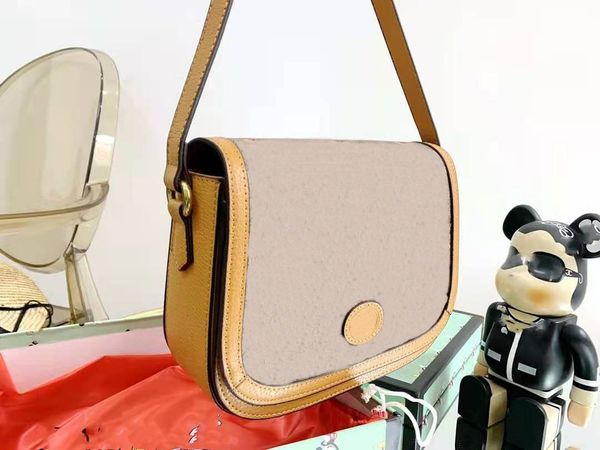 women's 2021 new cross girls women genuine leather handbag shoulder bags contrast color saddle bag printing purses handbags
women's 2021 new cross girls women genuine leather handbag shoulder bags contrast color saddle bag printing purses handbags
