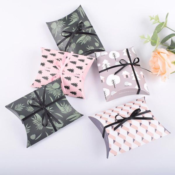 gift wrap 10pcs christmas small packaging pillow box folding color mini pink pine home decoration party supplies with ribbon
gift wrap 10pcs christmas small packaging pillow box folding color mini pink pine home decoration party supplies with ribbon