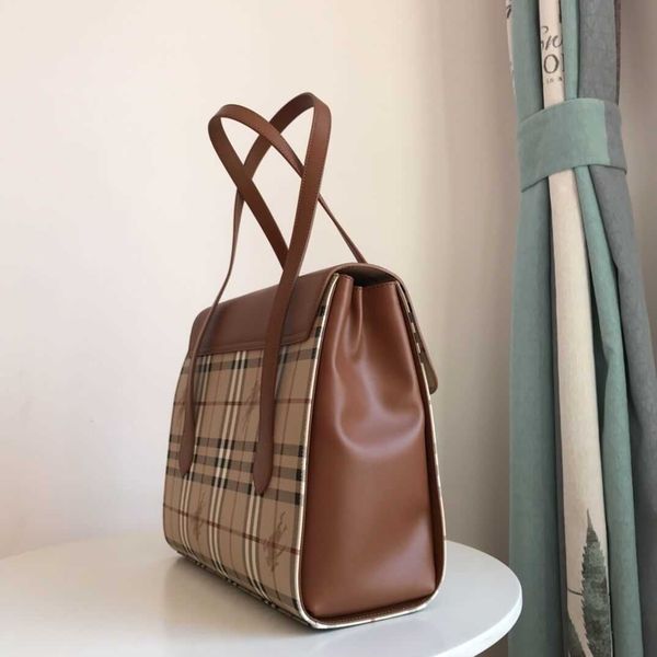 handbag b family one shoulder tote bag autumn and winter flying horse medieval women's bag lattice single handbag zly
handbag b family one shoulder tote bag autumn and winter flying horse medieval women's bag lattice single handbag zly