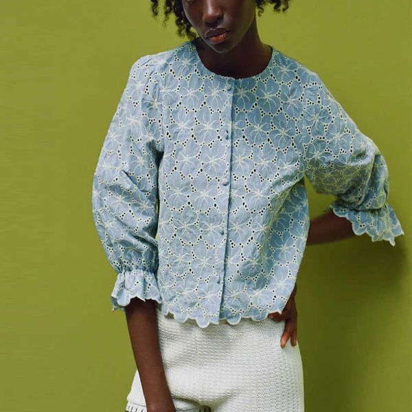 za blue summer embroidery shirt women long sleeve openwork ruffle elastic cuffs vintage blouses woman embroidered 210602, White
za blue summer embroidery shirt women long sleeve openwork ruffle elastic cuffs vintage blouses woman embroidered 210602, White