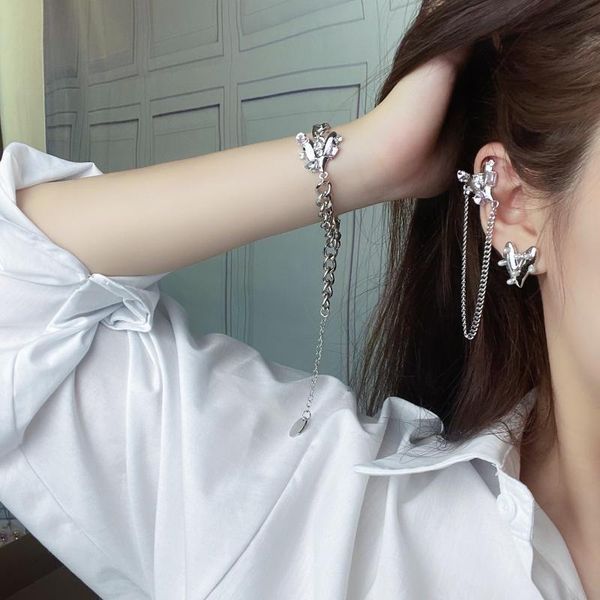 bangle 3pcs/set 2021 summer youth small love goddess high - class personality bracelet ear hanging earrings for woman a216, Black
bangle 3pcs/set 2021 summer youth small love goddess high - class personality bracelet ear hanging earrings for woman a216, Black