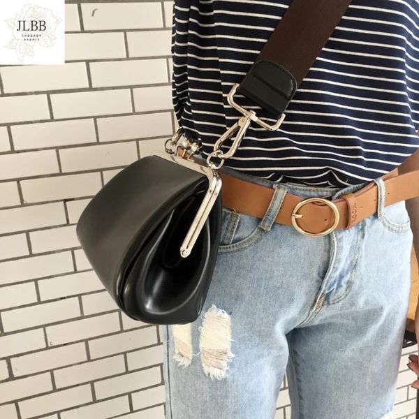 shoulder bags luxury clip women's crossbody pu leather designer wide strap bag large shell messenger ladies fashion purses
shoulder bags luxury clip women's crossbody pu leather designer wide strap bag large shell messenger ladies fashion purses