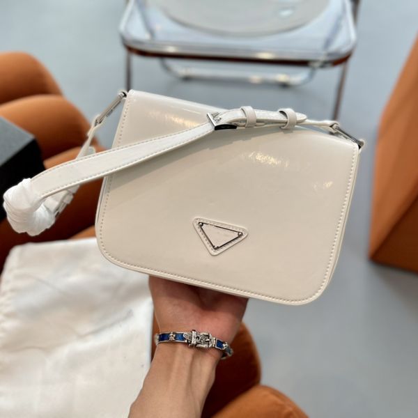 designer mini bags cross body luxury shoulder bag high-quality genuine leather fashion brand 5 colors with exquisite packaging luxurious bag
designer mini bags cross body luxury shoulder bag high-quality genuine leather fashion brand 5 colors with exquisite packaging luxurious bag