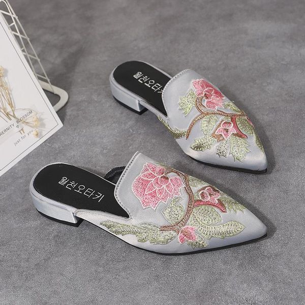 slippers yeinshaars women mules flower embroidery shoes summer pointed toe flat slip-on elegant ladies office, Black 
slippers yeinshaars women mules flower embroidery shoes summer pointed toe flat slip-on elegant ladies office, Black
