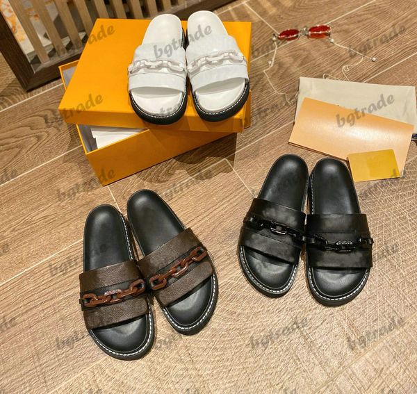 sunset flat comfort mule slippers luxurys embossed calf leather white sandals with metal chain women designer brown flower flip flops, Black
sunset flat comfort mule slippers luxurys embossed calf leather white sandals with metal chain women designer brown flower flip flops, Black