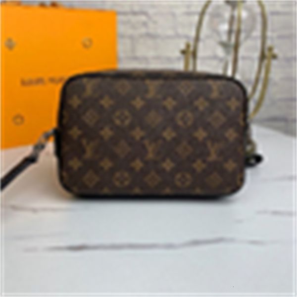 holders wallet brand wallets designer key luxury purse long m41664 chain presbyopia pouches handbag card real phone cases leather compact cl, Red;black
holders wallet brand wallets designer key luxury purse long m41664 chain presbyopia pouches handbag card real phone cases leather compact cl, Red;black