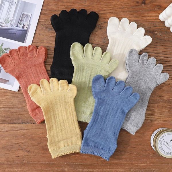 salesummer thin on five fingers tent hol mesh breathing ruches effects color casual elastic cat short socks, Black;white
salesummer thin on five fingers tent hol mesh breathing ruches effects color casual elastic cat short socks, Black;white