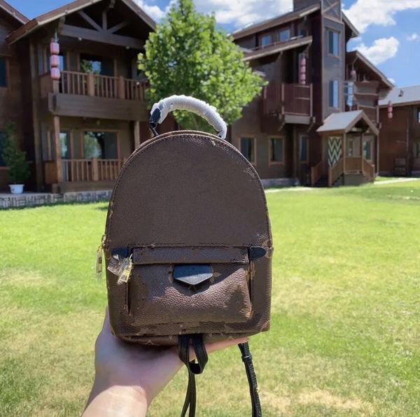 famous letter couples backpack computer bags school handbags brand leisure fitness backpacks women and men outdoor travel bag totes luxury f
famous letter couples backpack computer bags school handbags brand leisure fitness backpacks women and men outdoor travel bag totes luxury f