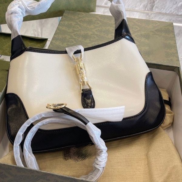 new retro 1961 cowhide black and white bag zmm 
new retro 1961 cowhide black and white bag zmm