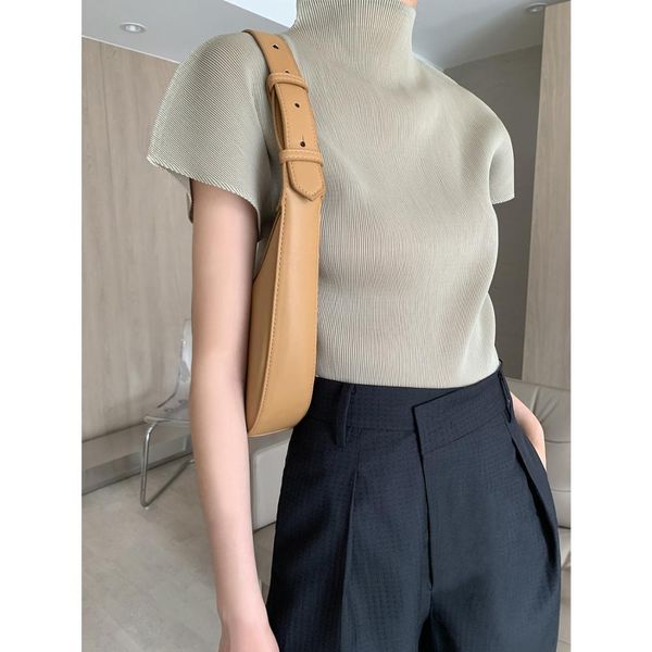 2021 new pleated turtleneck collar women's korean style thin t-shirt women covering meat kyic, White
2021 new pleated turtleneck collar women's korean style thin t-shirt women covering meat kyic, White