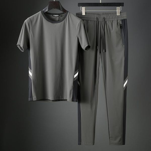 men's tracksuits 2021summer high-end color contrast sports suit men cool ice silk stretch fabric casual short sleeve thin, Gray
men's tracksuits 2021summer high-end color contrast sports suit men cool ice silk stretch fabric casual short sleeve thin, Gray
