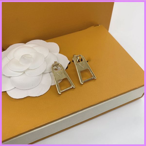 new gold women earrings luxury designer jewelry street fashion earring outdoor mens for gifts ear studs ladies d2110215f, Golden;silver
new gold women earrings luxury designer jewelry street fashion earring outdoor mens for gifts ear studs ladies d2110215f, Golden;silver
