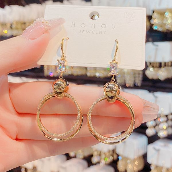dangle earrings exaggerated micro inlaid zircon ring ear hook women's 2021 autumn personalized fashion high sense, Silver
dangle earrings exaggerated micro inlaid zircon ring ear hook women's 2021 autumn personalized fashion high sense, Silver