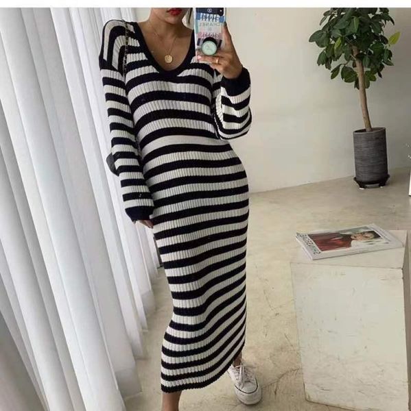 casual dresses korean fashion v-neck stripe vestidos de festa slim knit dress female robe soiree sukienki na wesele damskie mujer, Black;gray
casual dresses korean fashion v-neck stripe vestidos de festa slim knit dress female robe soiree sukienki na wesele damskie mujer, Black;gray
