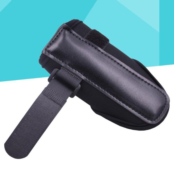 golf training aids professional wrist holder swing corrector correct cocking aid(black)
golf training aids professional wrist holder swing corrector correct cocking aid(black)