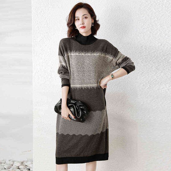 casual dresses women's autumn 2022 high collar splicing pit strip medium and long knitted , foreign style, fashion, loose large size, Black;gray
casual dresses women's autumn 2022 high collar splicing pit strip medium and long knitted , foreign style, fashion, loose large size, Black;gray