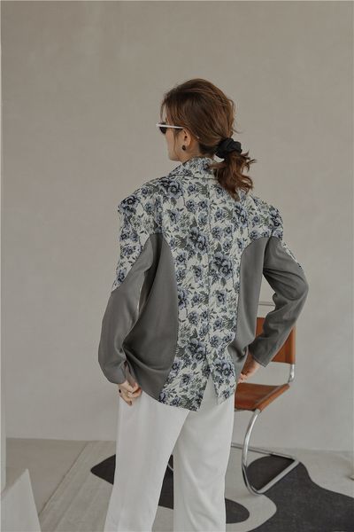 2021 new jacquard patchwork grey women autumn jacket and coat suit floral desinger high fashion ladies blazer 167x, White;black
2021 new jacquard patchwork grey women autumn jacket and coat suit floral desinger high fashion ladies blazer 167x, White;black