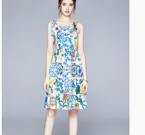 summer ladies palace blue and white porcelain printed big bow tie sling dress, Black;gray
summer ladies palace blue and white porcelain printed big bow tie sling dress, Black;gray