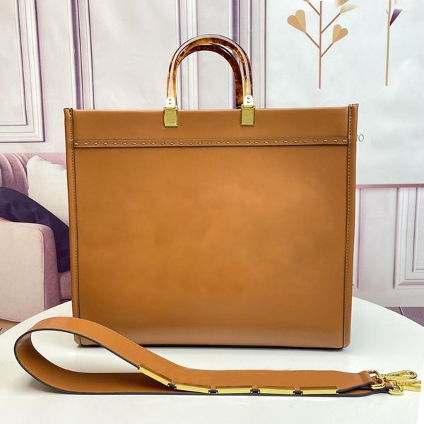 wholesale designer handbag tote bags letter decoration shoulder bag large capacity men women general leather handbags retro style design des
wholesale designer handbag tote bags letter decoration shoulder bag large capacity men women general leather handbags retro style design des