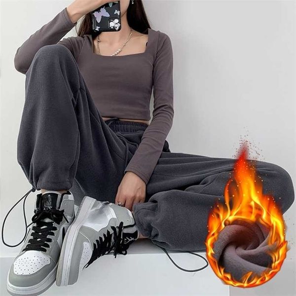 plus size gray baggy sweatpants women autumn loose women's sports thicken velvet pants warm winter trousers joggers streetwear 211115, Black;white
plus size gray baggy sweatpants women autumn loose women's sports thicken velvet pants warm winter trousers joggers streetwear 211115, Black;white