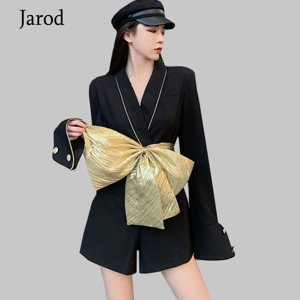 women's jumpsuits & rompers v-neck gold bow for woman flare long sleeve playsuits female spring autumn 2021 runway black short, Black;white
women's jumpsuits & rompers v-neck gold bow for woman flare long sleeve playsuits female spring autumn 2021 runway black short, Black;white