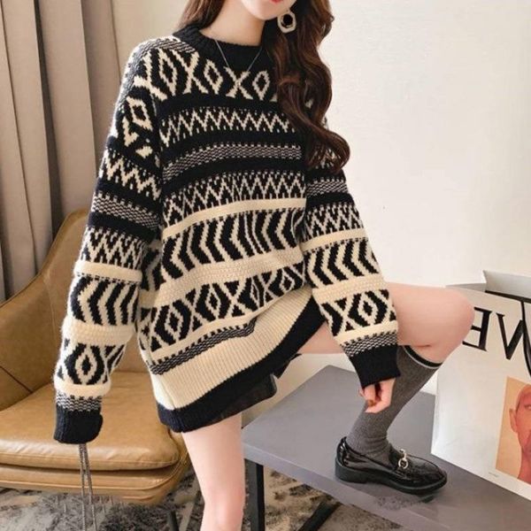 women's sweaters autumn and winter color-blocking knitted sweater pullover loose outer wear round neck mid-length blouse women jumpers, White;black
women's sweaters autumn and winter color-blocking knitted sweater pullover loose outer wear round neck mid-length blouse women jumpers, White;black