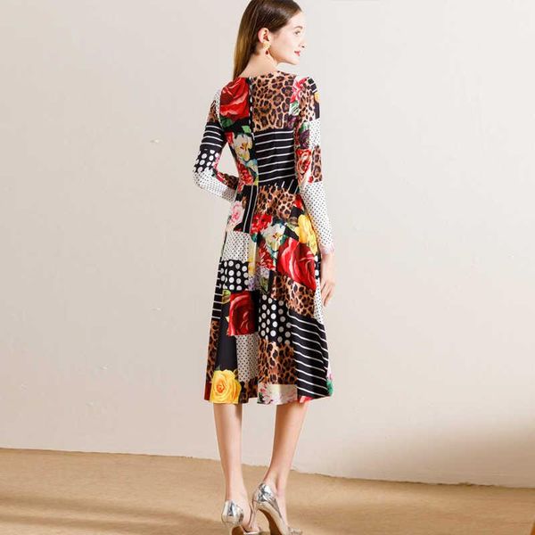 casual dresses 2021 autumn and winter ladies dress retro polka dot rose print leisure holiday party elegant mid-length vestidos, Black;gray
casual dresses 2021 autumn and winter ladies dress retro polka dot rose print leisure holiday party elegant mid-length vestidos, Black;gray