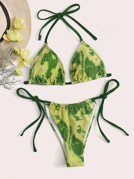 one-piece suits 2021 bikini small fresh broken flowers backless neck strap swimsuit women
one-piece suits 2021 bikini small fresh broken flowers backless neck strap swimsuit women