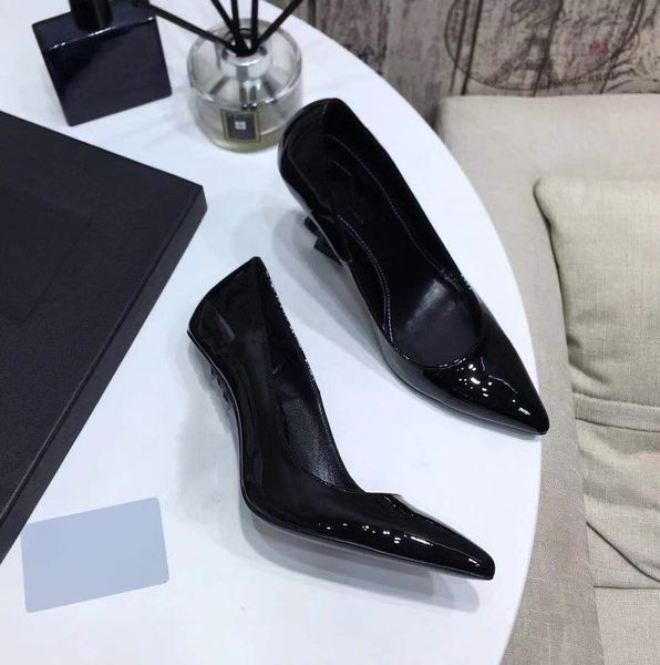nude high sandals cold stiletto patent leather solid color heeldesign niche heels women occupation leisure pointed simplicity fashion classi, Black
nude high sandals cold stiletto patent leather solid color heeldesign niche heels women occupation leisure pointed simplicity fashion classi, Black