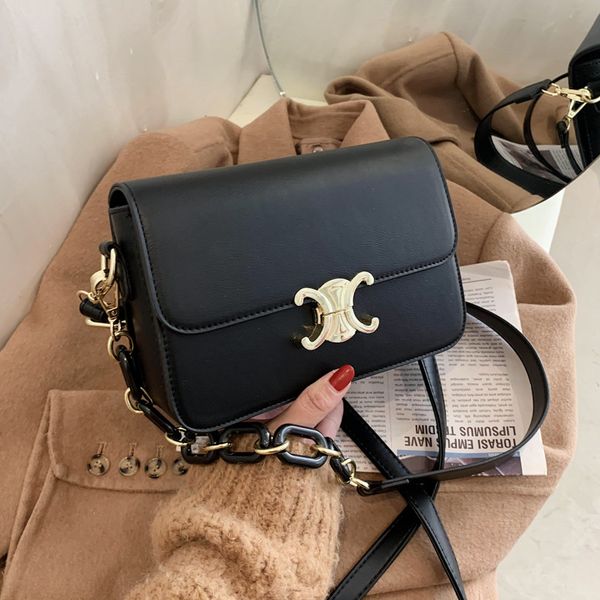 design s z family 2021 new style on line fashion liquid feeling spring and summer one shoulder slung box bean curd bag
design s z family 2021 new style on line fashion liquid feeling spring and summer one shoulder slung box bean curd bag