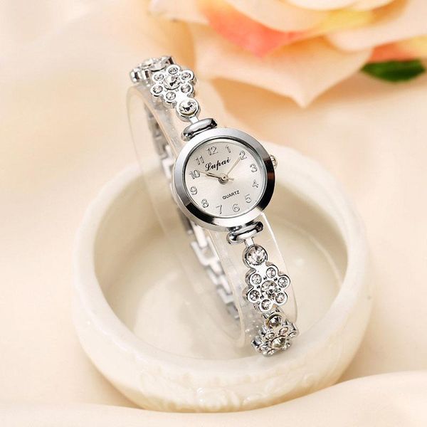 wristwatches fashion women's stainless steel crystal dial quartz bracelet luxury wrist watch, Slivery;brown
wristwatches fashion women's stainless steel crystal dial quartz bracelet luxury wrist watch, Slivery;brown