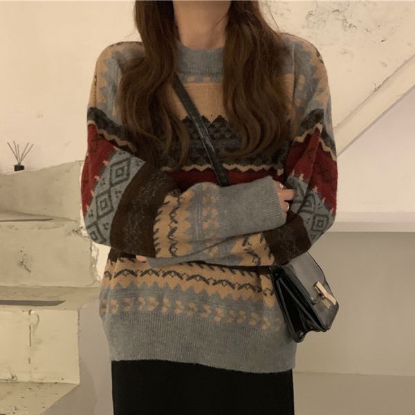 2021 new autumn vintage knitted women sweater korean casual pull oversize femme long sleeve pullover office lady loose stripe sweaters jrnx, White;black
2021 new autumn vintage knitted women sweater korean casual pull oversize femme long sleeve pullover office lady loose stripe sweaters jrnx, White;black