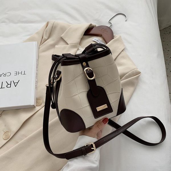 2020 fashion stone pattern women bucket bag messenger bag fashion shoulder bag simple crossbody tote
2020 fashion stone pattern women bucket bag messenger bag fashion shoulder bag simple crossbody tote