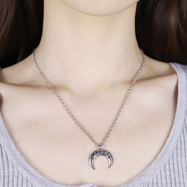 vintage retro moon phase circle pendant multilayer vikings faith necklace party goth charm jewelry men and women accessories, Silver
vintage retro moon phase circle pendant multilayer vikings faith necklace party goth charm jewelry men and women accessories, Silver