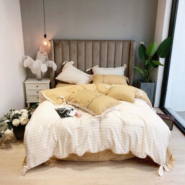 bedding sets white yellow two-sided designs embroidery 100% cotton girl set bow duvet cover bed sheet linen 4pcs pillowcases
bedding sets white yellow two-sided designs embroidery 100% cotton girl set bow duvet cover bed sheet linen 4pcs pillowcases